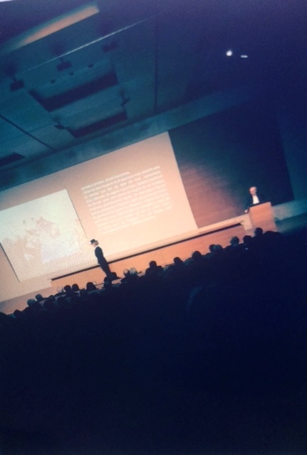 Larvatus prodeo Larvatus prodeo