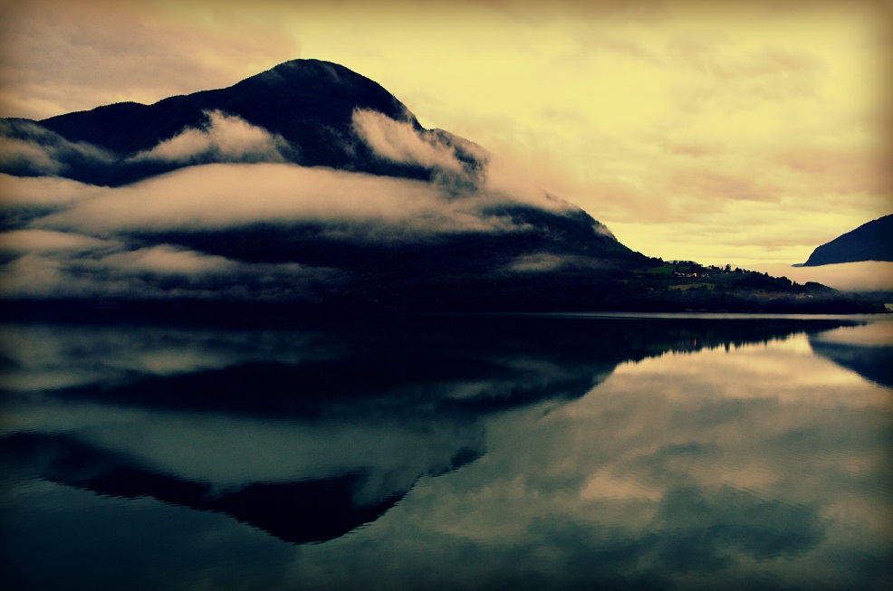 Skjolden fiordo Skjolden fiordo