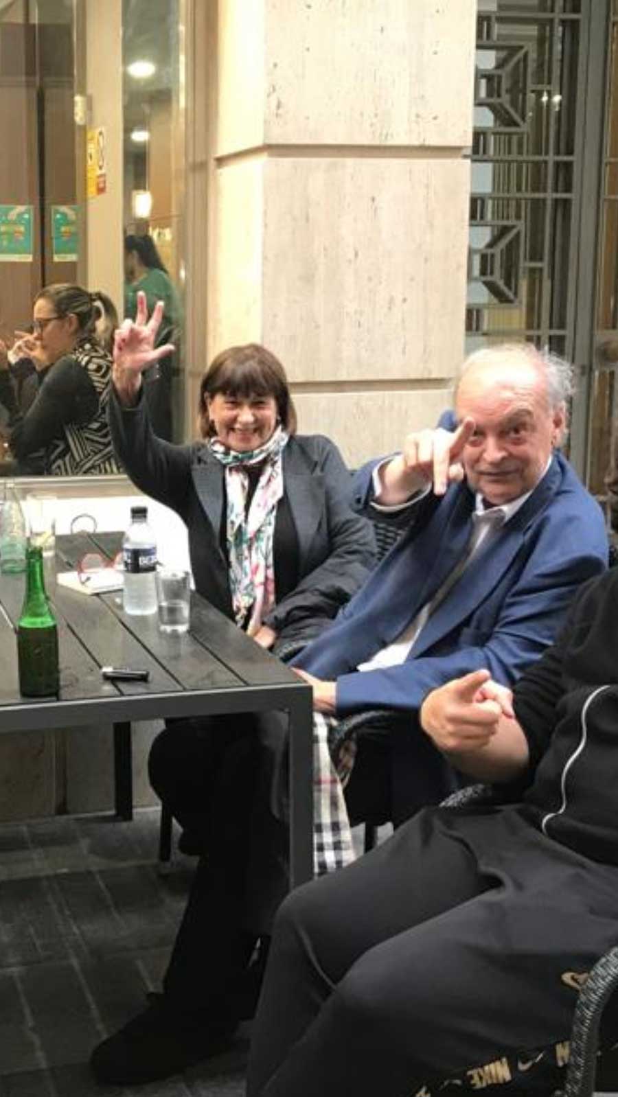 Saludos Saludos