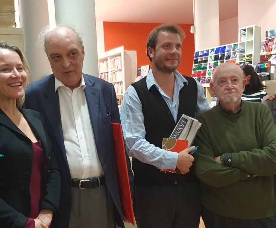 Directora Institut Français, V-M, Gennaro Serio, Joan de Sagarra. Libreria Jaimes Directora Institut Français, V-M, Gennaro Serio, Joan de Sagarra. Libreria Jaimes