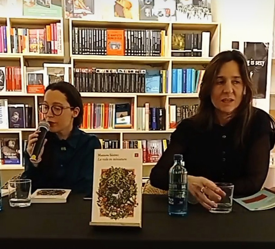 Anna Maria Iglesia presentó La vida en miniatura, de Mariana Sández Anna Maria Iglesia presentó La vida en miniatura, de Mariana Sández