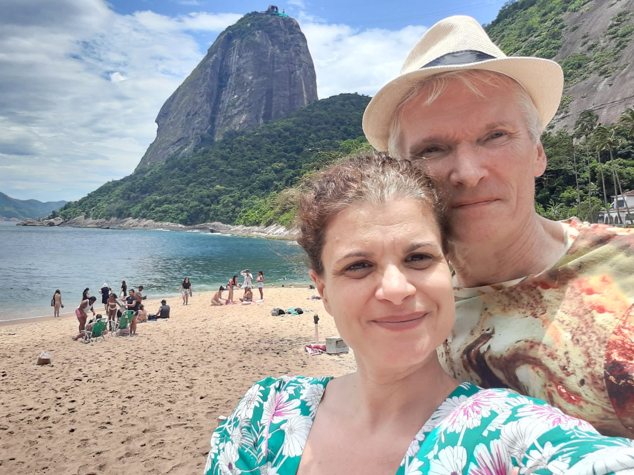 Orlando Grossegesse (primer traductor al alemán) y compañía en Río de Janeiro Orlando Grossegesse (primer traductor al alemán) y compañía en Río de Janeiro